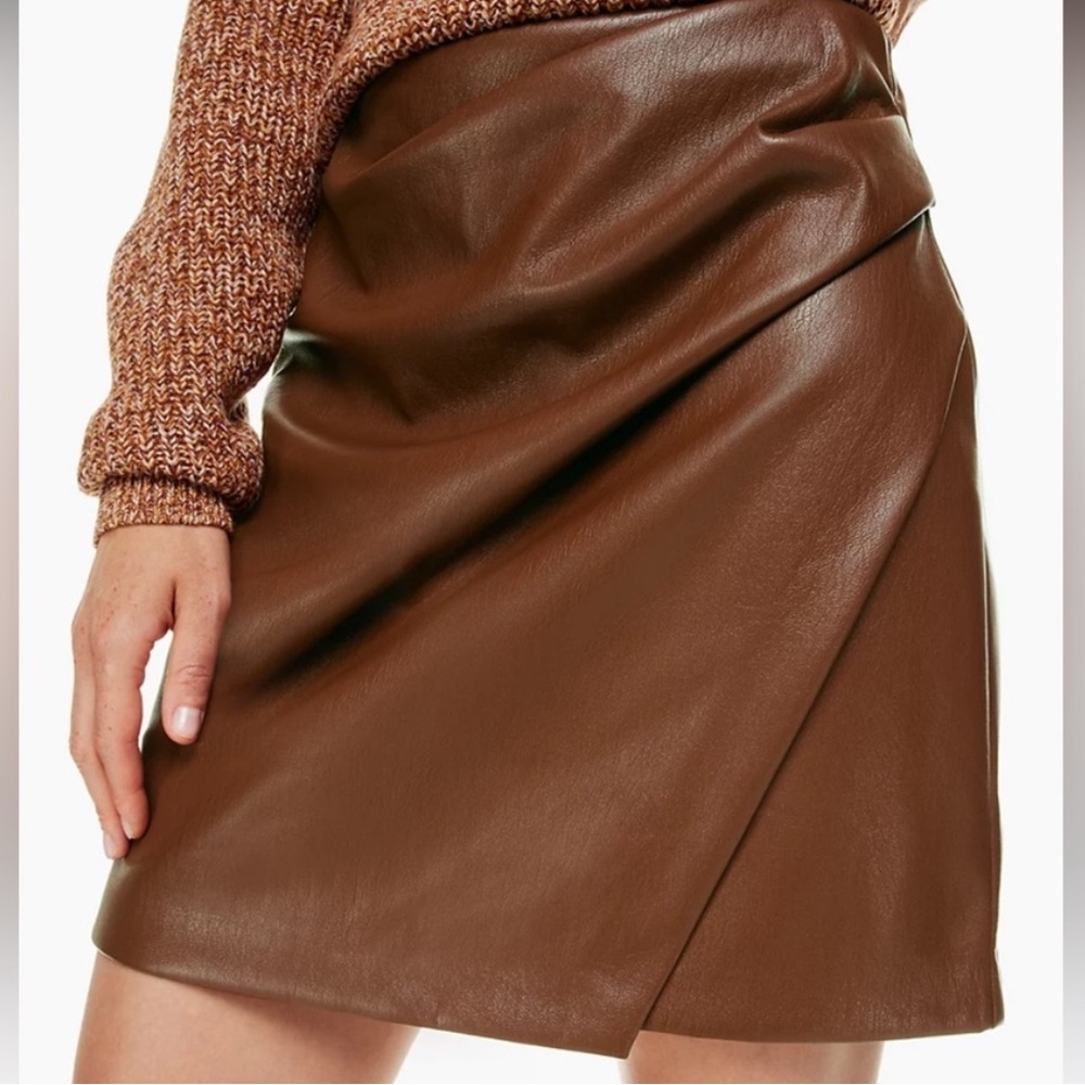 Aritzia Wilfred Skirt